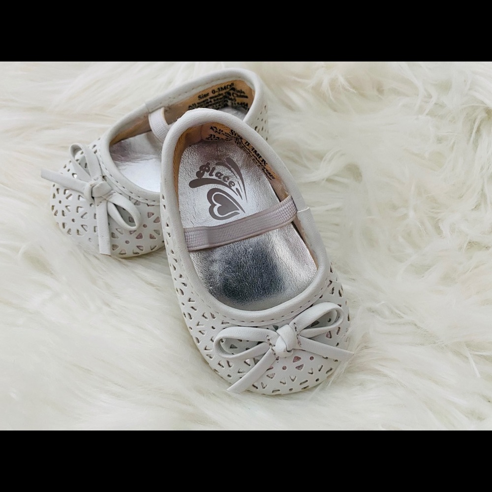 Baby Mary Jane white Crib Shoe w bow for newborn